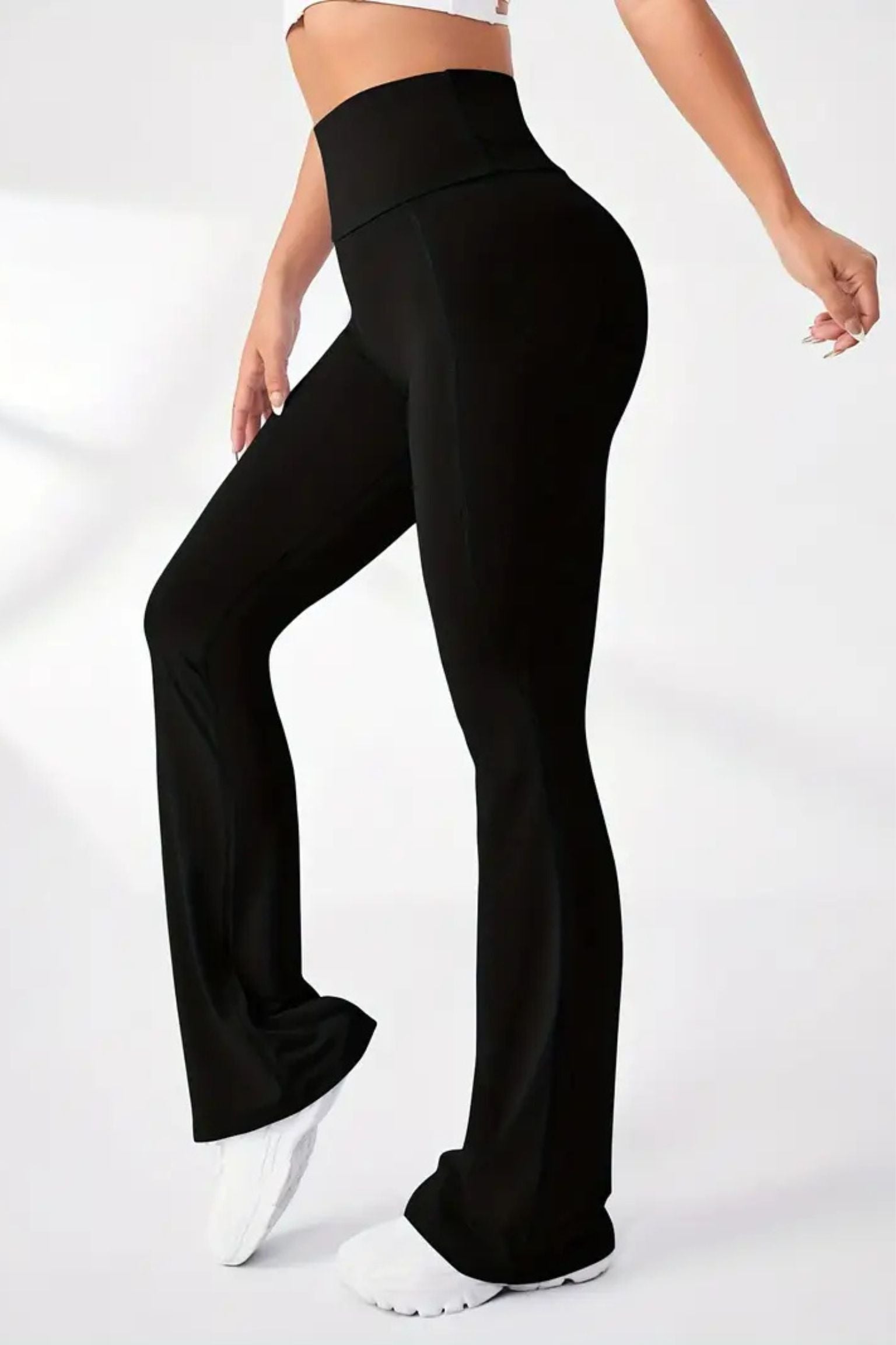 High-waisted Flare Leggings (Black)