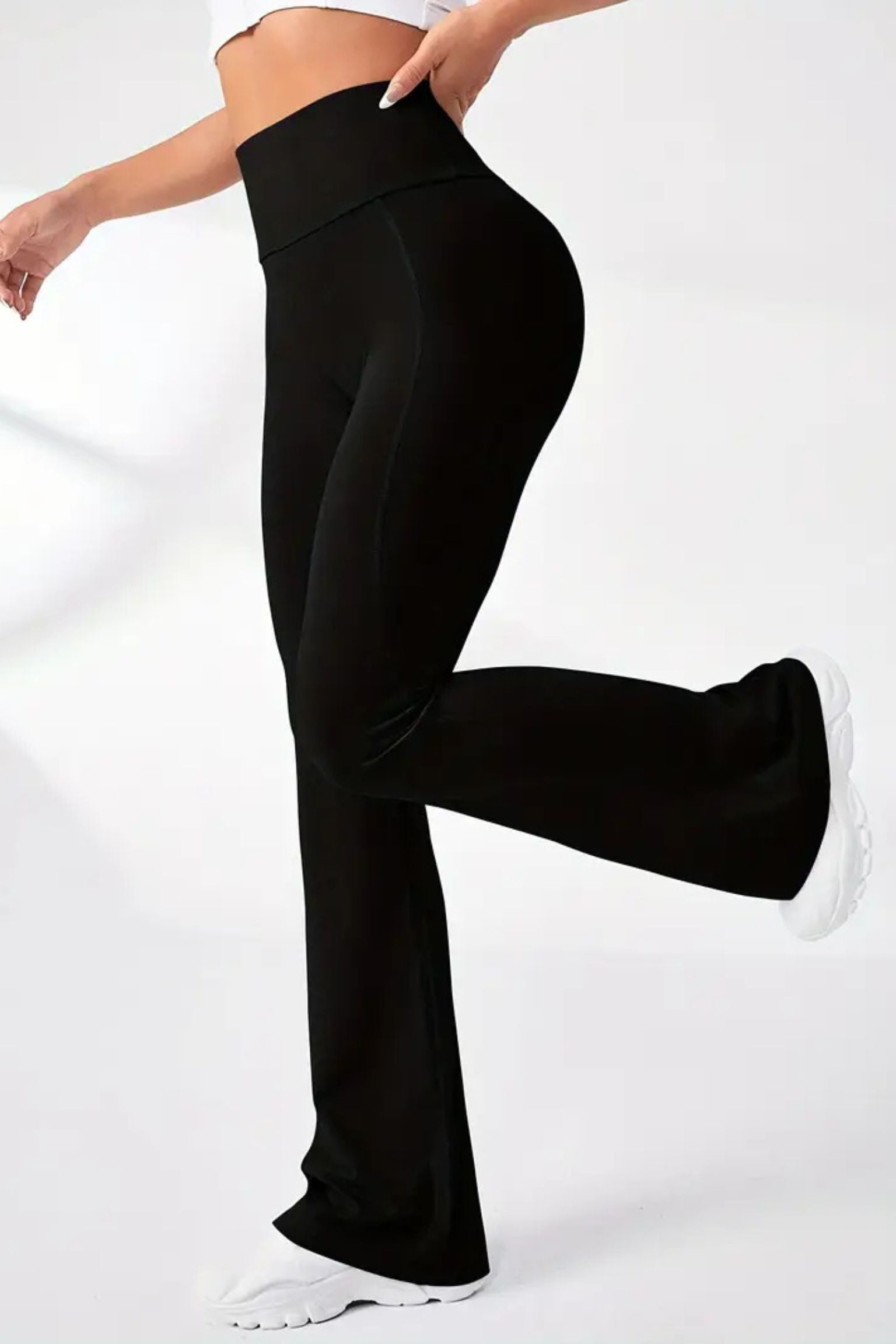High-waisted Flare Leggings (Black)