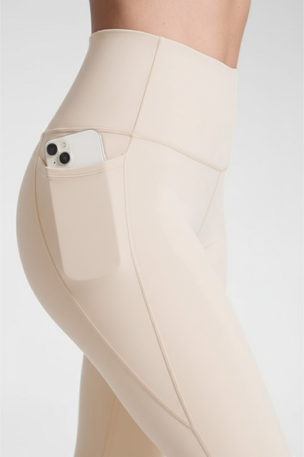 Butter Luxe Pocket Leggings (Vanilla)