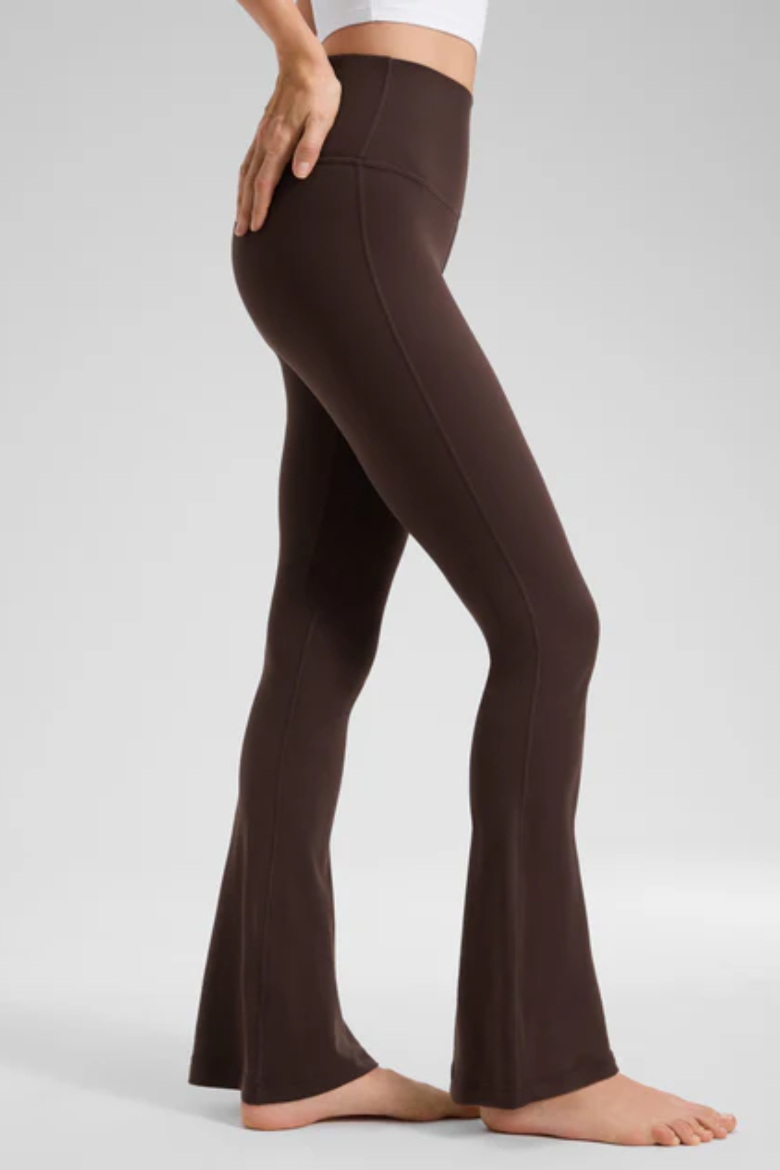 High-waisted Flare Leggings (Fudge Brown)