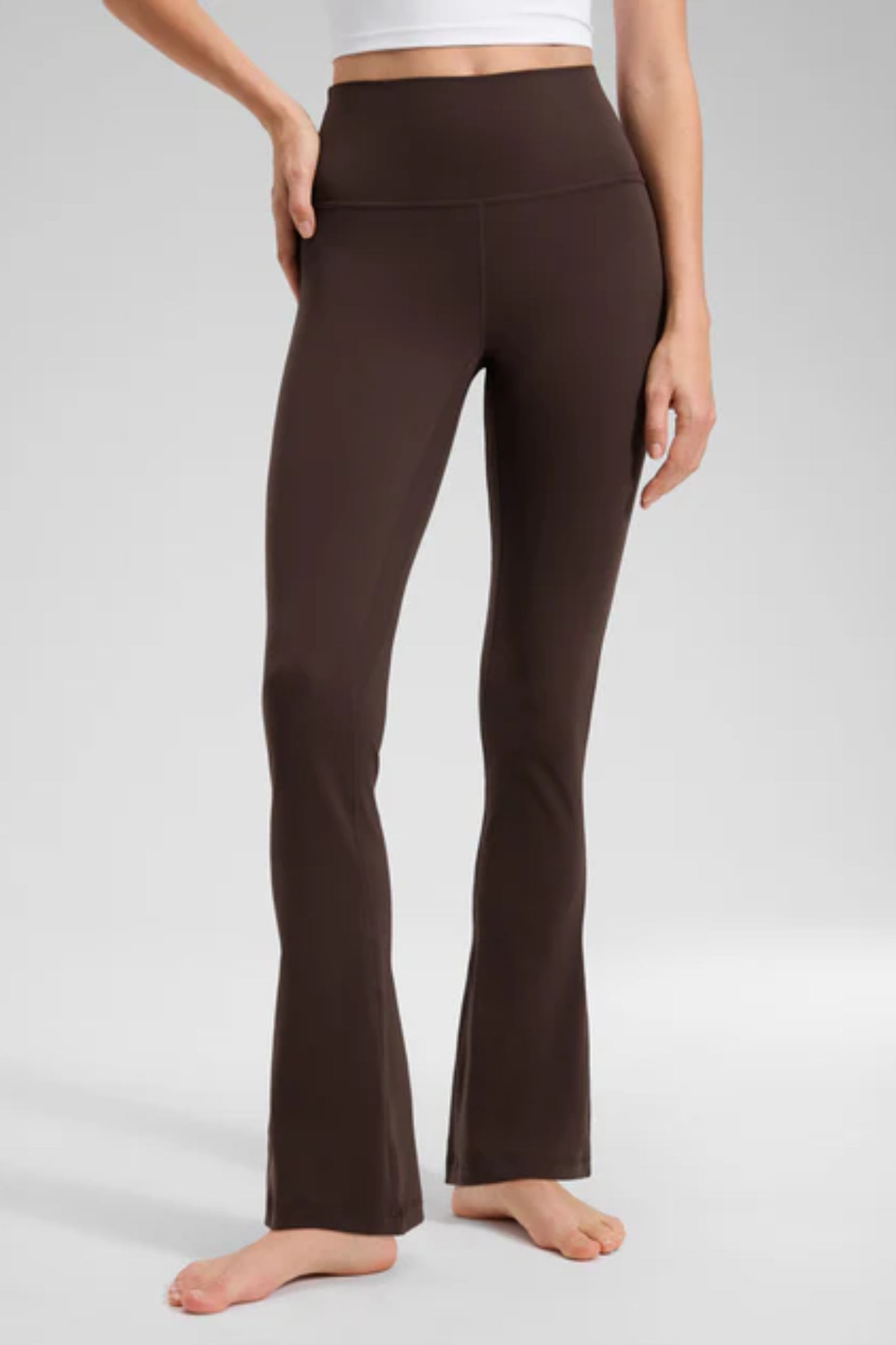 High-waisted Flare Leggings (Fudge Brown)