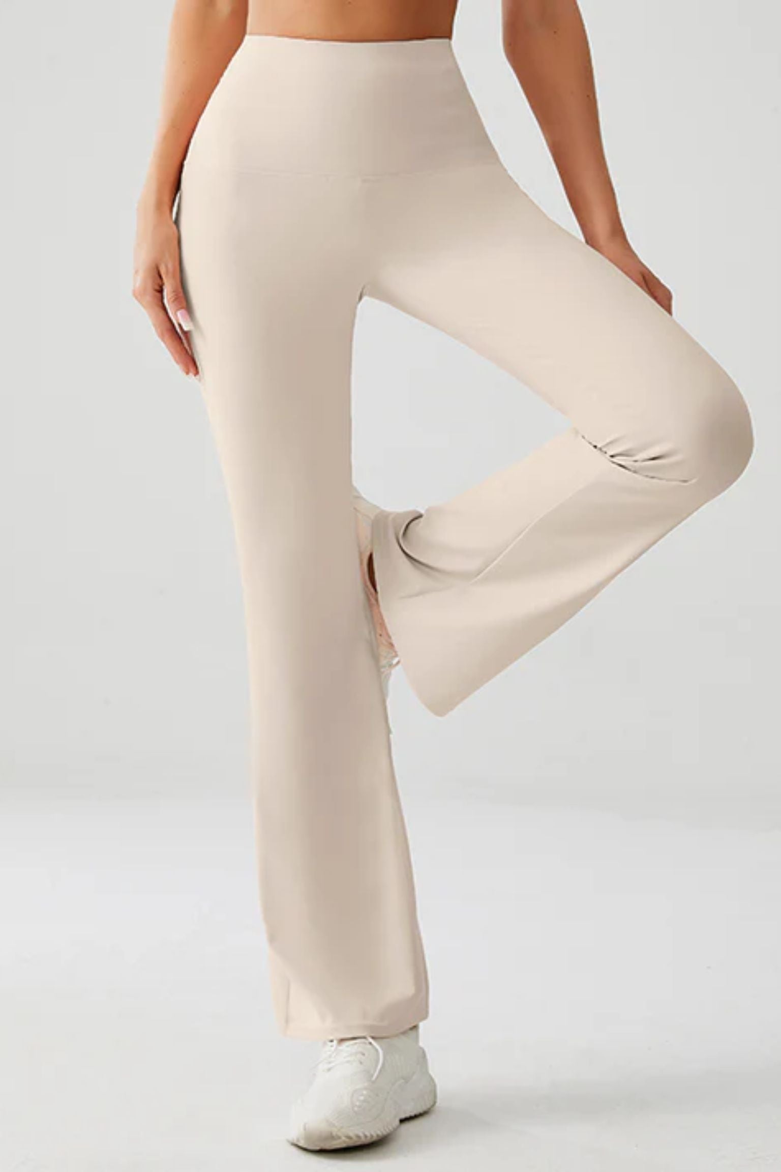 High-waisted Flare Leggings (French Vanilla)